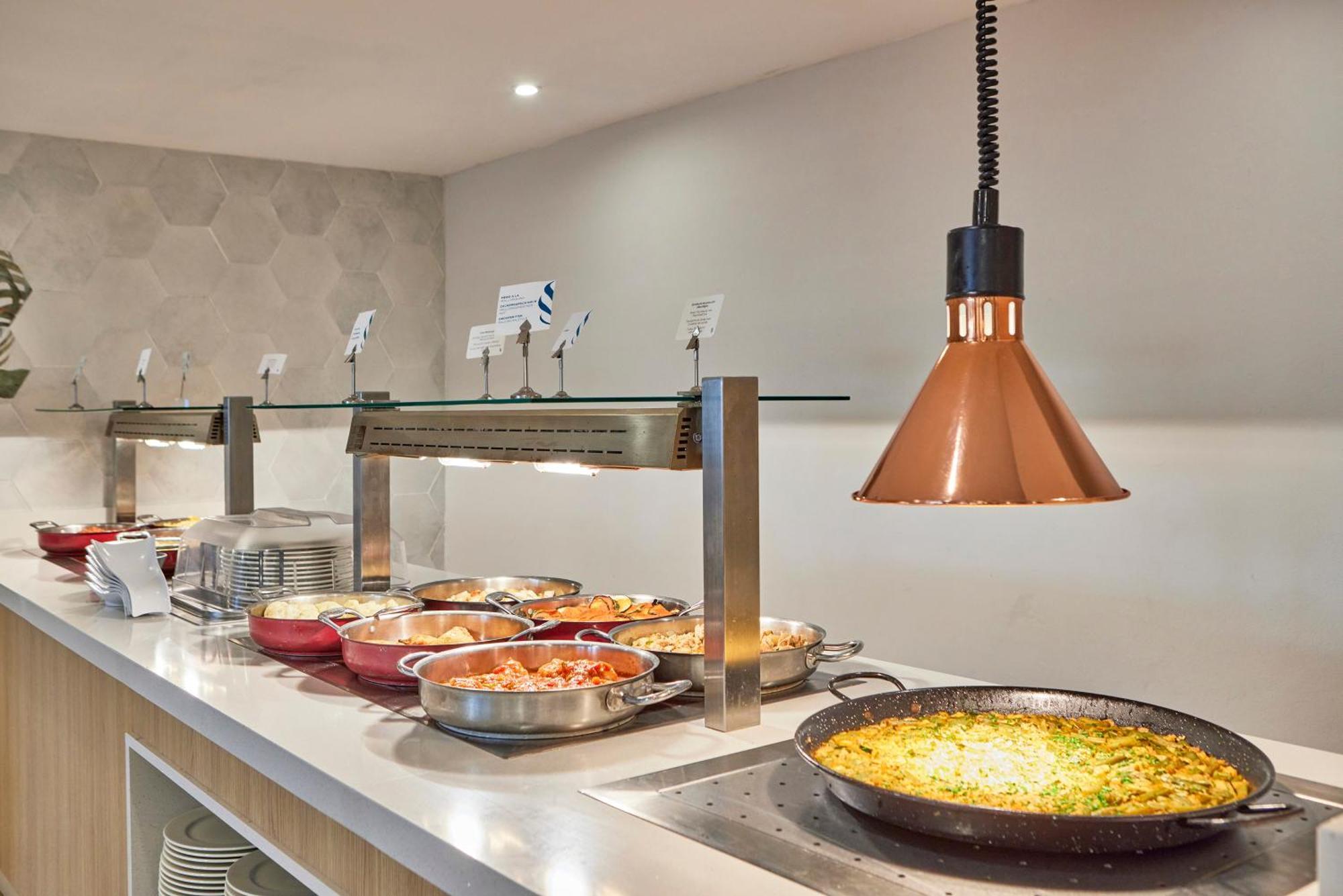Aparthotel Universal Don Camilo Sant Elm