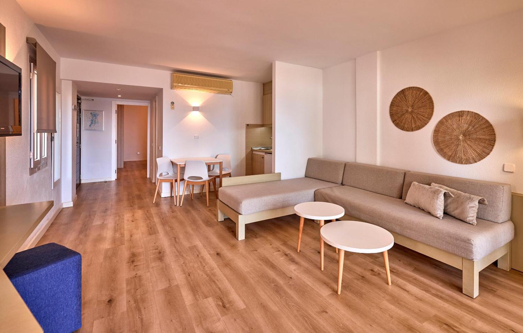 Aparthotel Universal Don Camilo