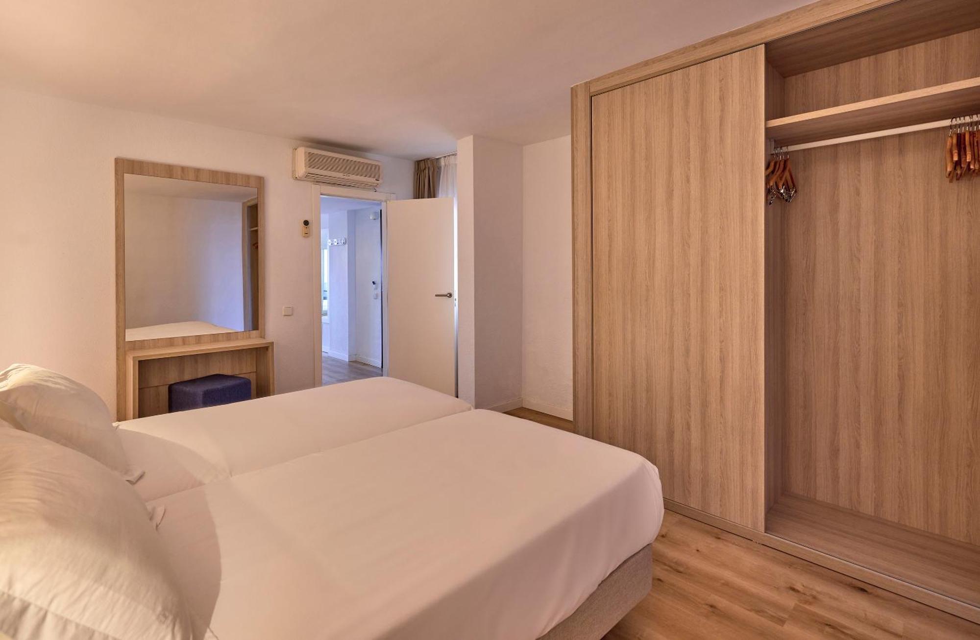 Universal Don Camilo 4* Sant Elm